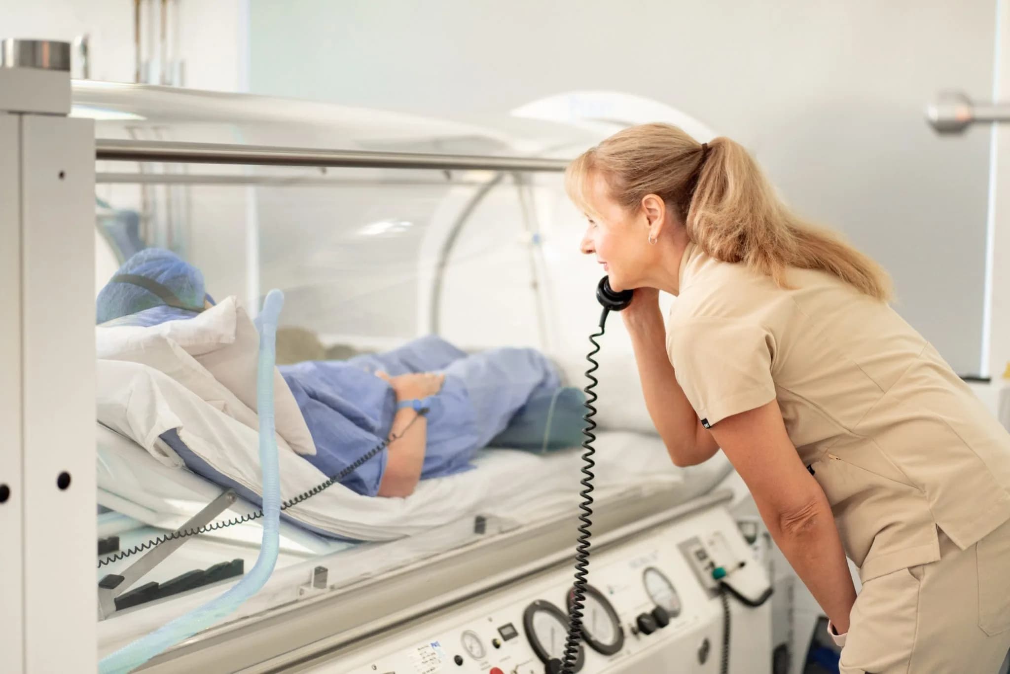 Hyperbaric oxygen therapy chamber at Inspiring Choices Clear Island Waters Gold Coast