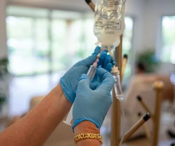 IV therapy clinic accessible from Robina Gold Coast at Inspiring Choices Clear Island Waters